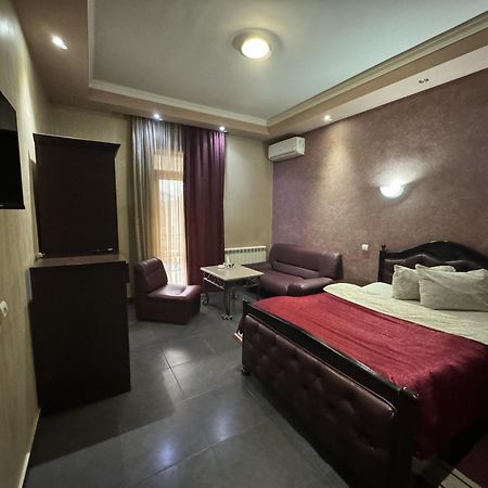 White House Hotel Jerevan Eksteriør bilde