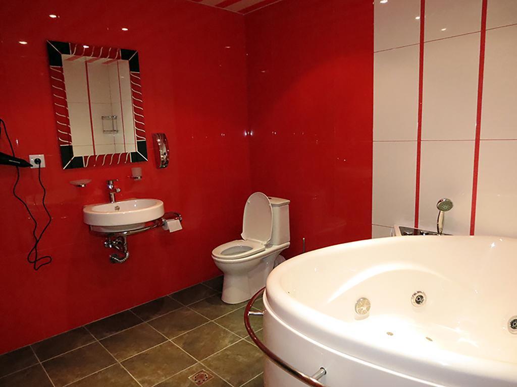 White House Hotel Jerevan Rom bilde
