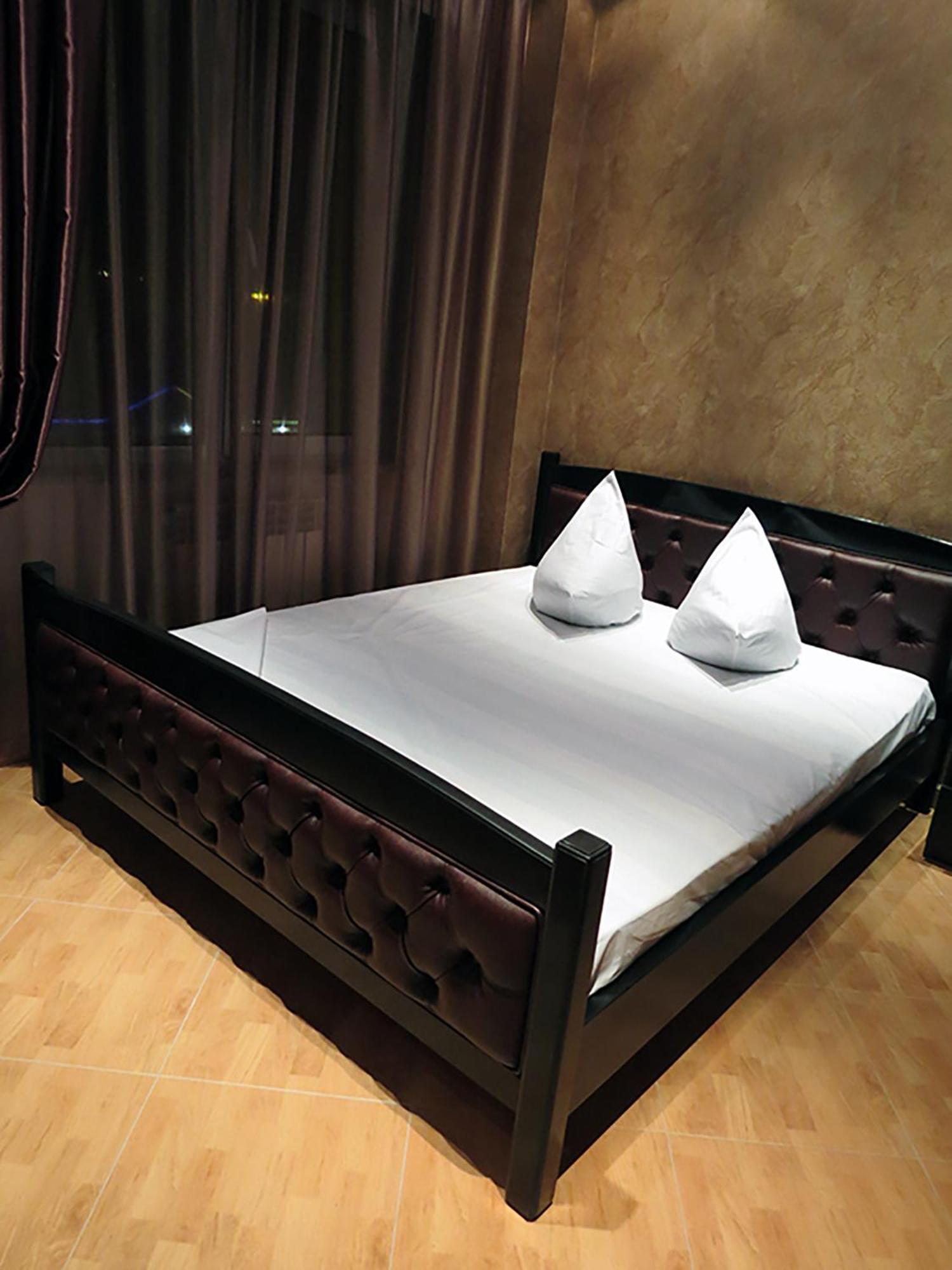 White House Hotel Jerevan Rom bilde