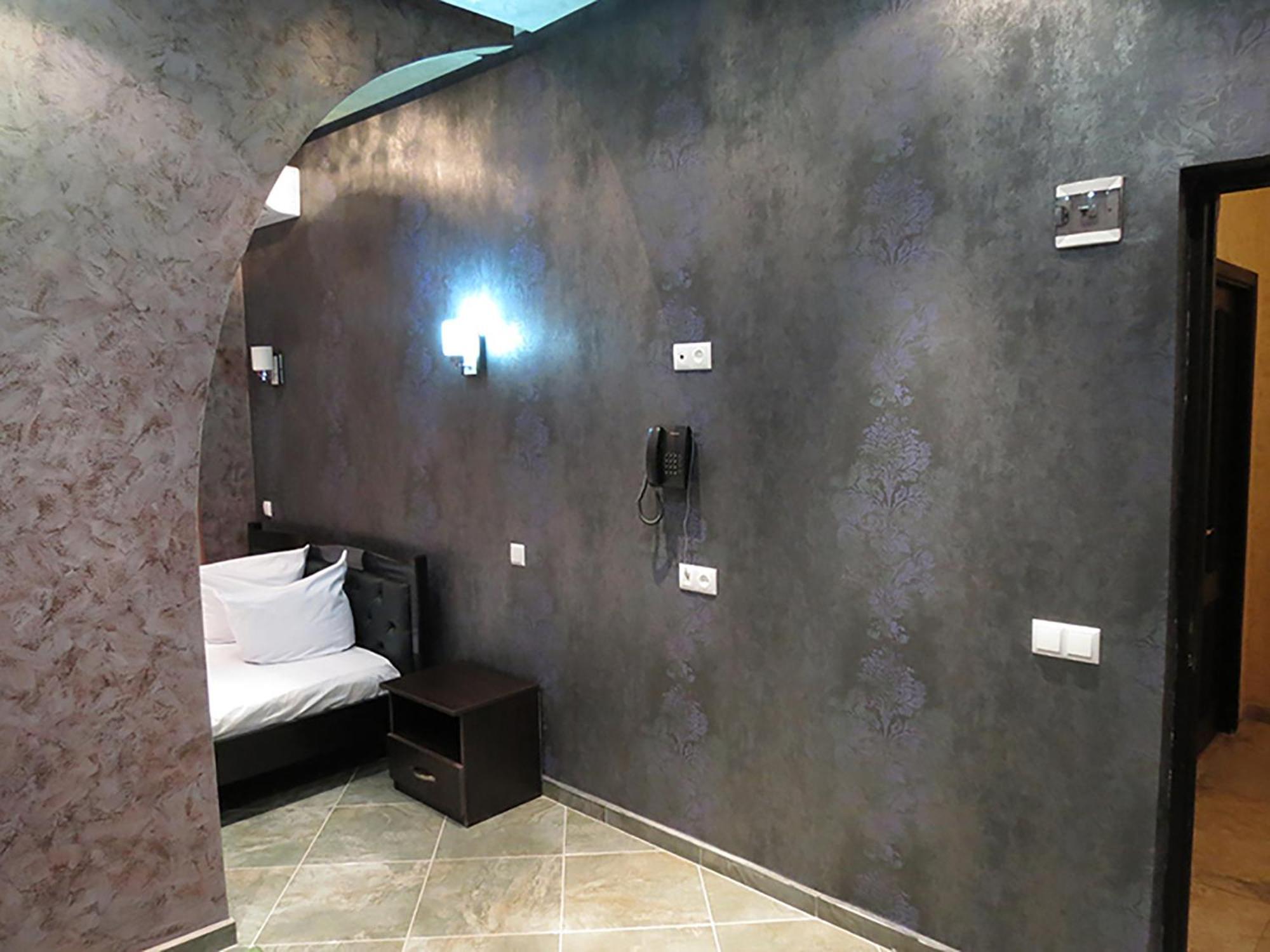 White House Hotel Jerevan Rom bilde