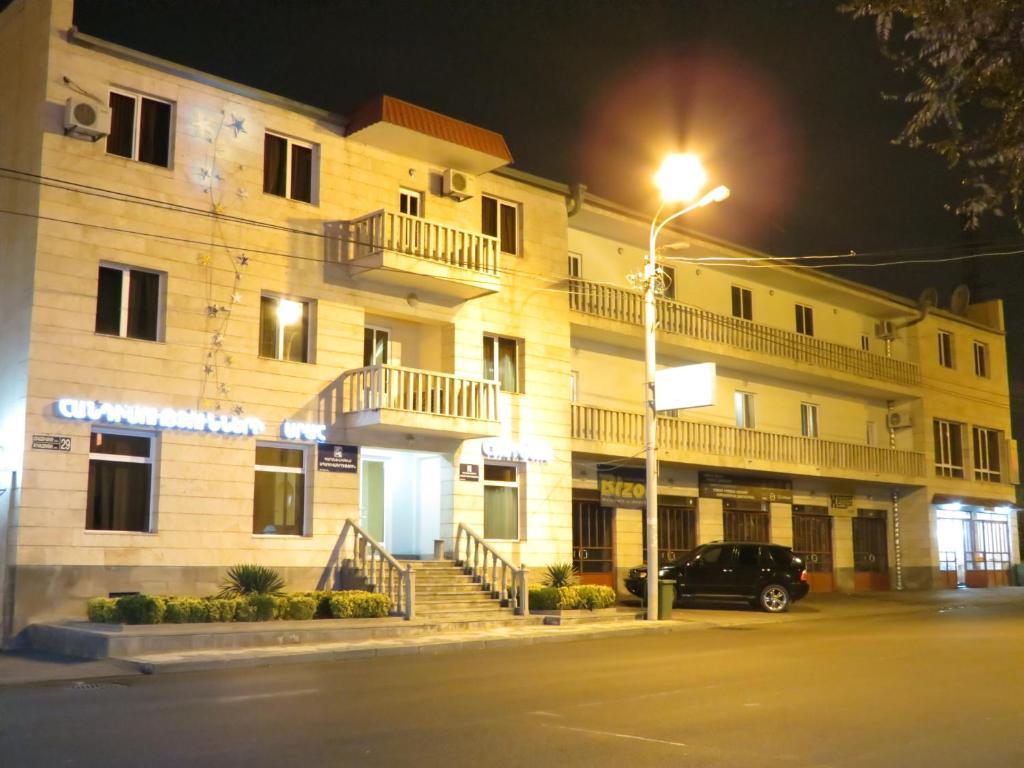 White House Hotel Jerevan Eksteriør bilde